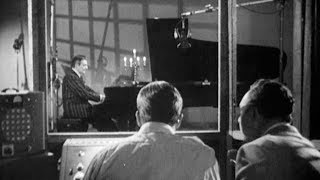 Liberace&#39;s TV-Show: Columbia record studio, playing Chopin&#39;s f sharp minor nocturne (1950&#39;s)