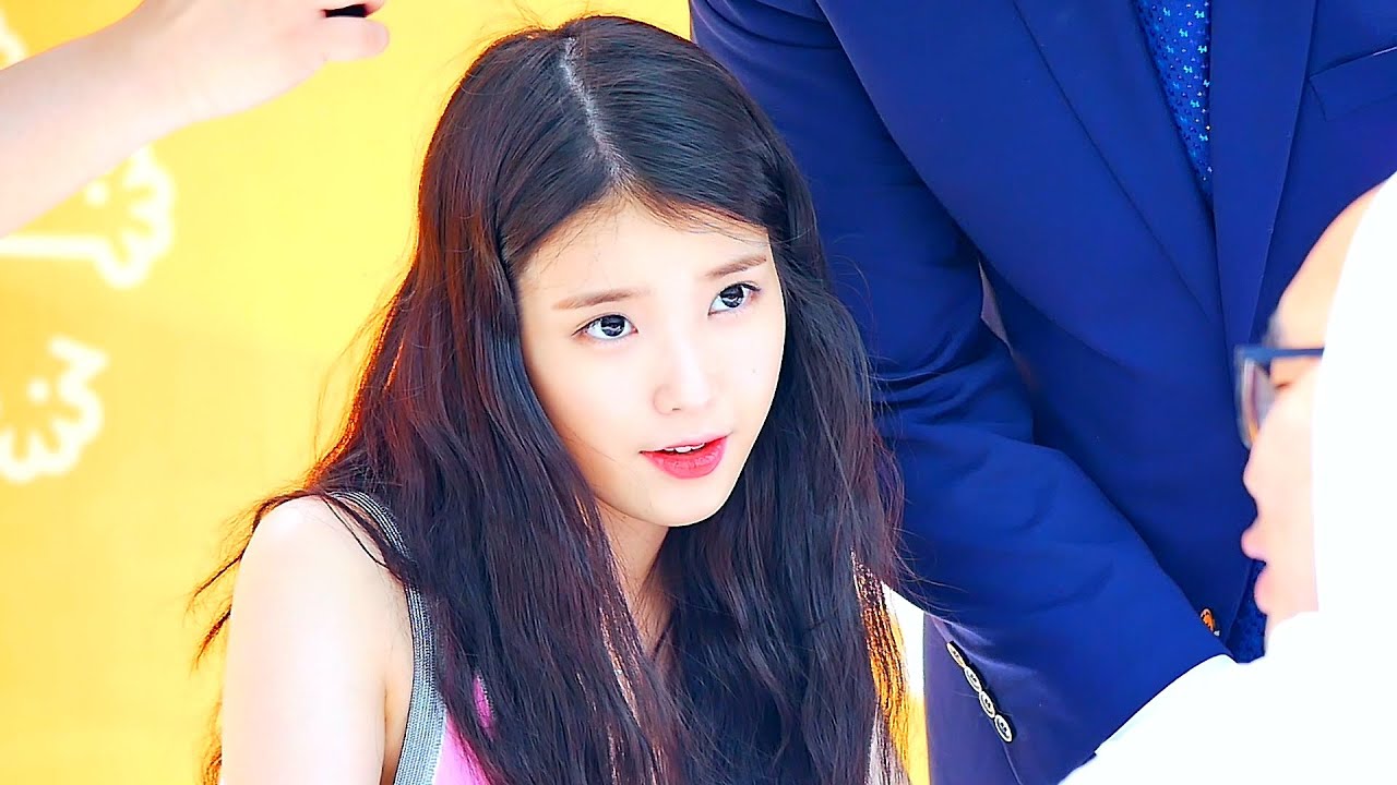[Fancam/직캠]150426 수원 맥시카나 아이유 팬싸인회 Slow 프리뷰