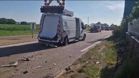 Un véhicule du Département percuté par une voiture