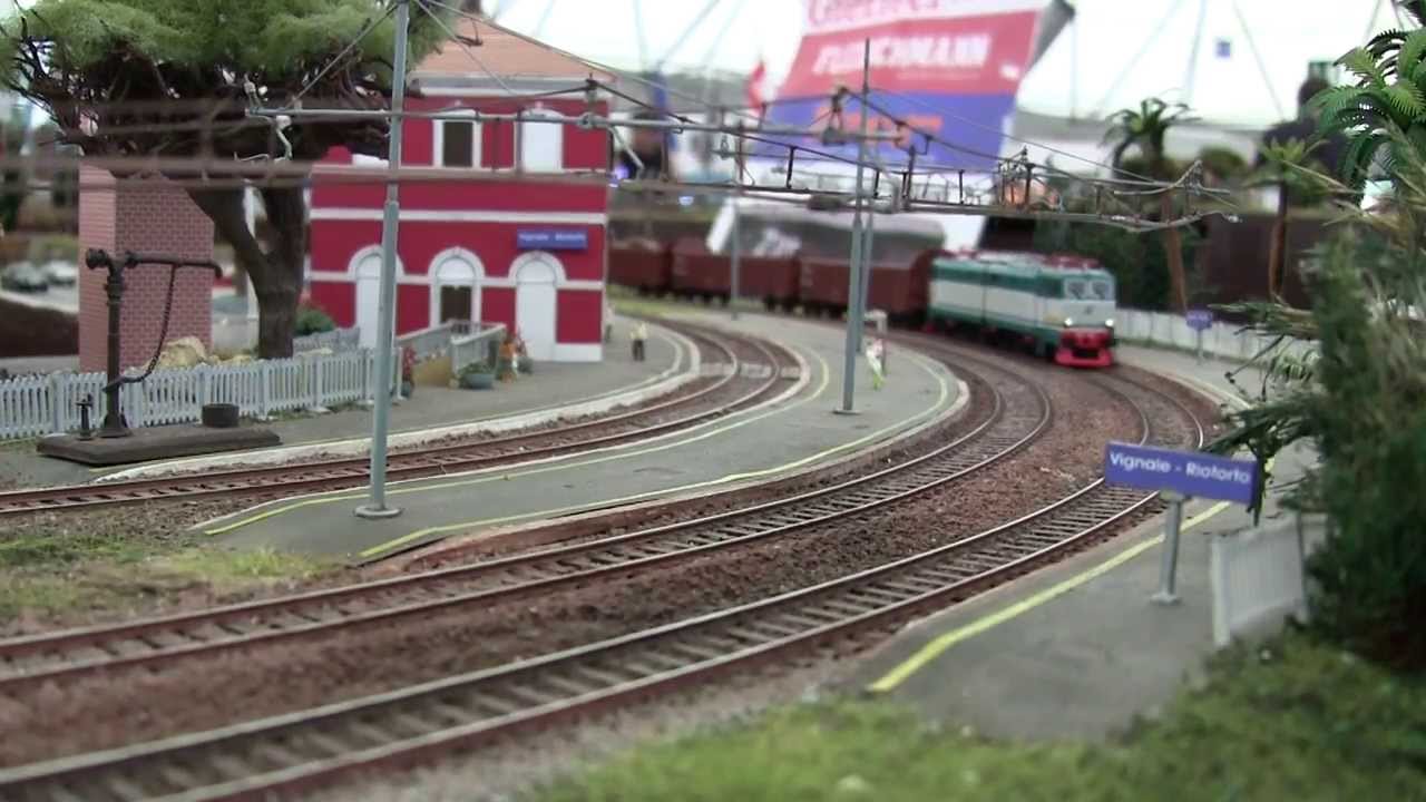  Expo - Rhätische Bahn and other HO scale Italian trains - YouTube