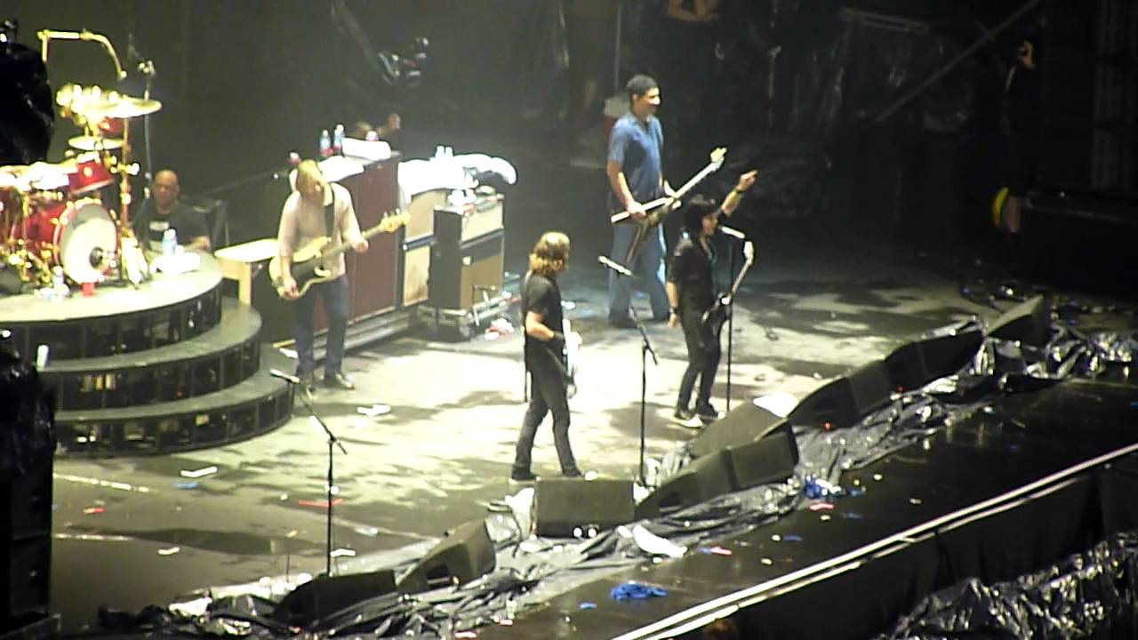 Foo Fighters & Joan Jett - Bad Reputation (Live in Argentina)