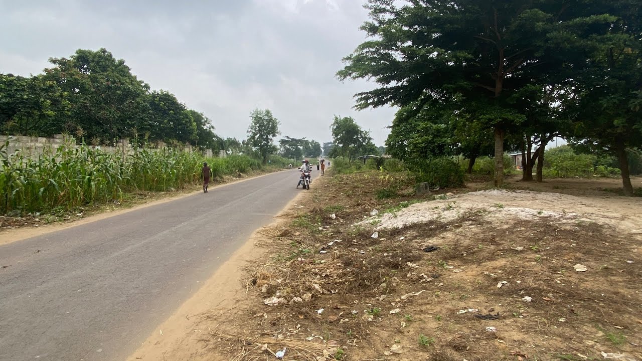 18/01/2026 OFFRE SPÉCIAL À MINKAO CENTRE SUR MACADAM 18/22M PRIX 6500$ NÉGOCIABLE 📞+243996527894