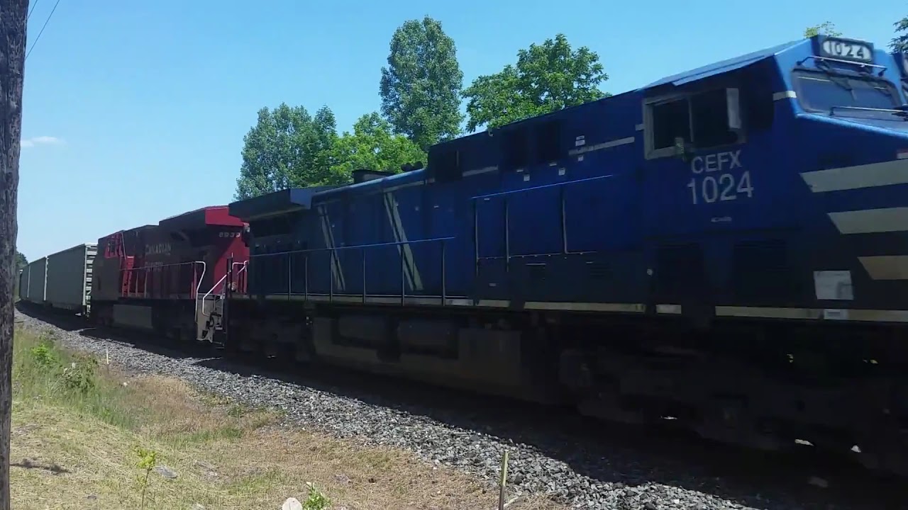 [HD] CPR 255 - CEFX 1024 West at Killean (25 June 2016) - YouTube