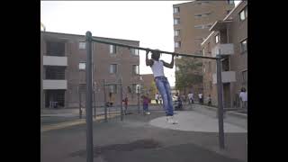 King Von Doing Pull Ups On Oblock @RedLine620 ￼