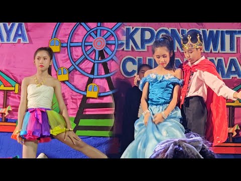 Invade the annual festival of Gelli School, go on stage to dance and perform a drama.