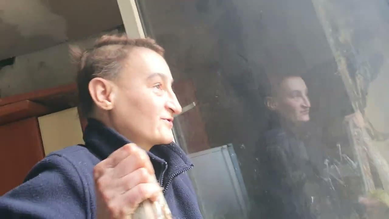 #bezdomni #odc 49 berenika myje okna ( #opuszczony #dom