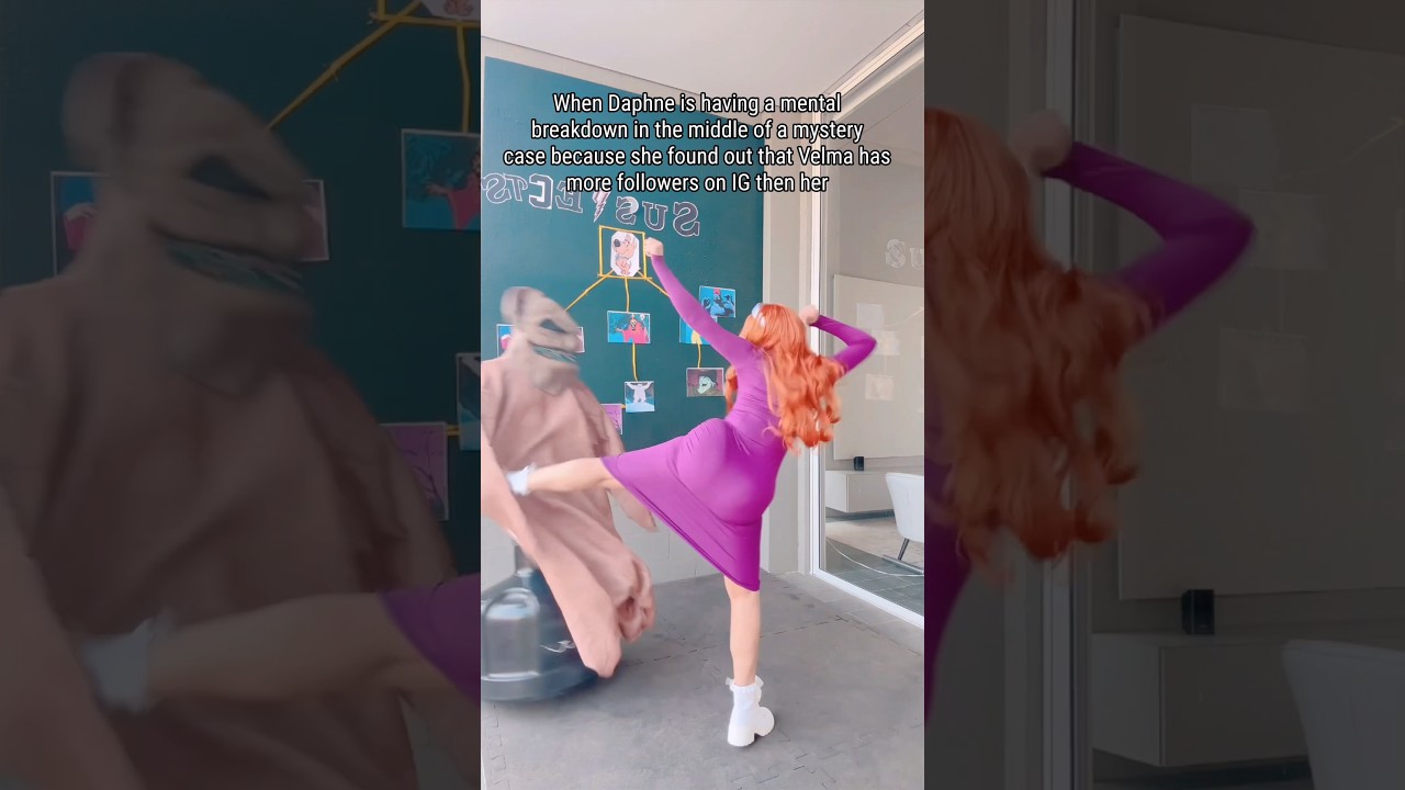 Daphne had enough😳 who’s your fav now? #anime #cosplay