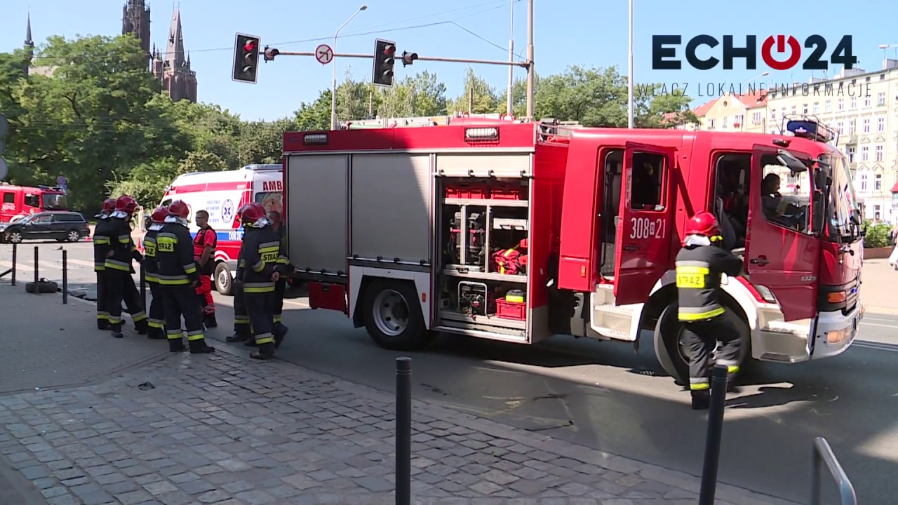 Dramatyczny wypadek na skrzyżowaniu Nowowiejskiej i Wyszyńskiego we Wrocławiu