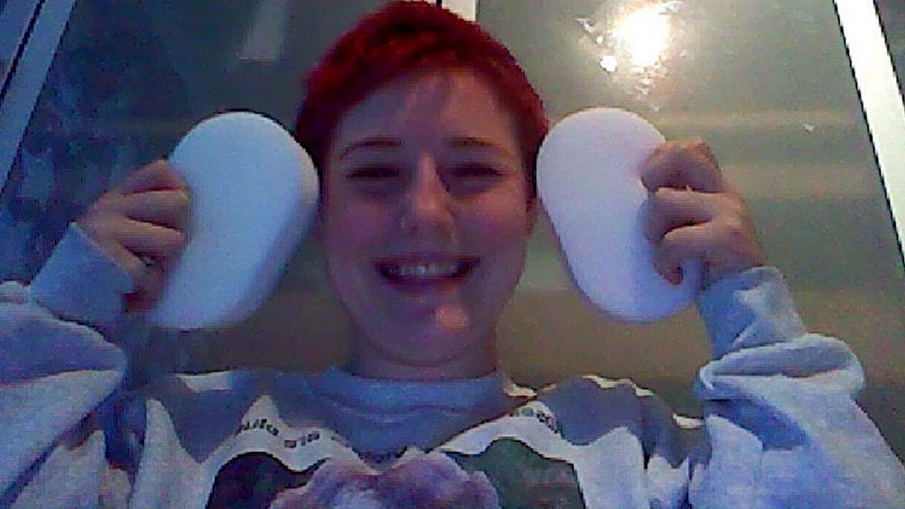 Woman Can't Stop Eating Bath Sponges Bizarre Addiction YouTube