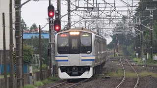 早朝の香取駅を発車するE217系付属編成（Y-124編成）