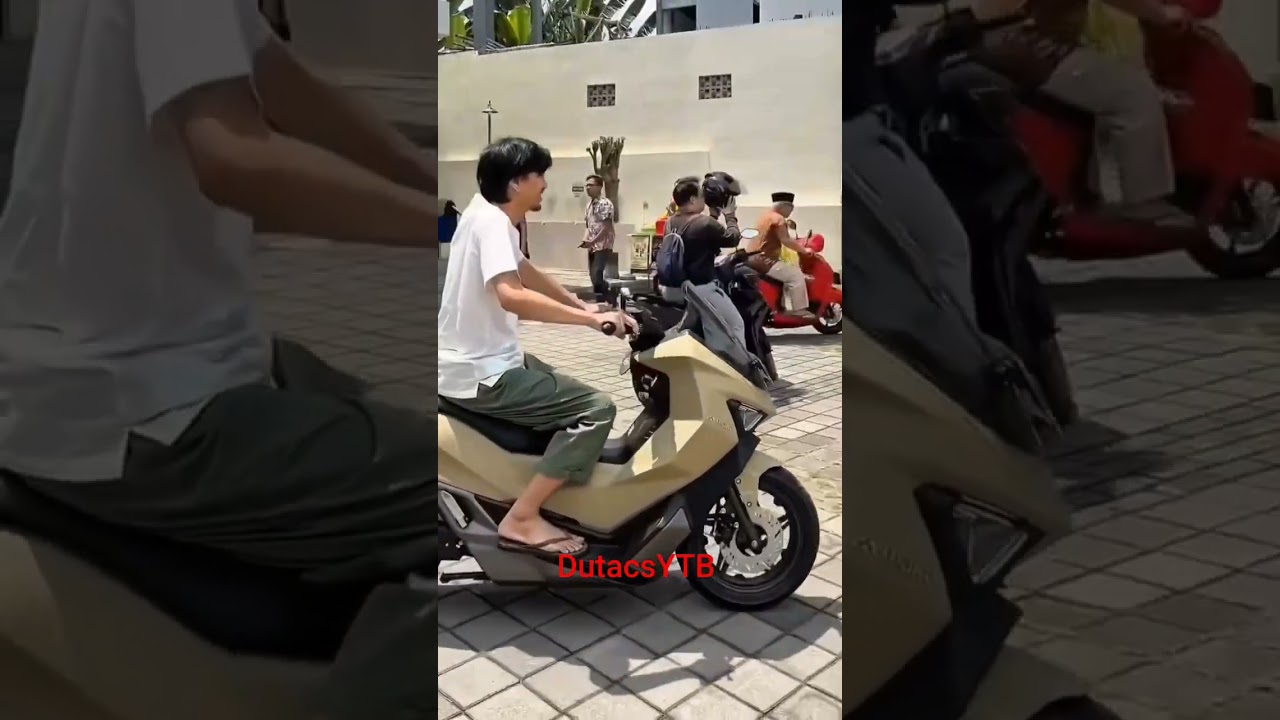 Watch hidup di Jogja ketemu pak duta shalat Jumat #sheilaon7 #dutasheilaon7 on YouTube Watch hidup di Jogja ketemu pak duta shalat Jumat #sheilaon7 #dutasheilaon7 on YouTube