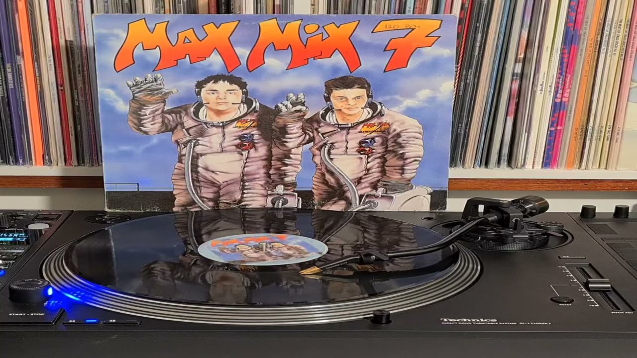 ミュージック MAX Review: MAX brings his Love in Stereo Tour to Seoul — The Luna