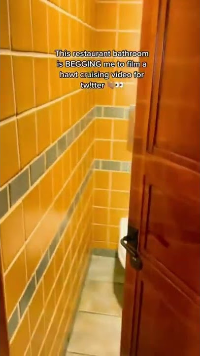 Who wants to see the video?!👀 #gay #poppers #gaygym #gays #gloryhole #cruising #grindr #shorts