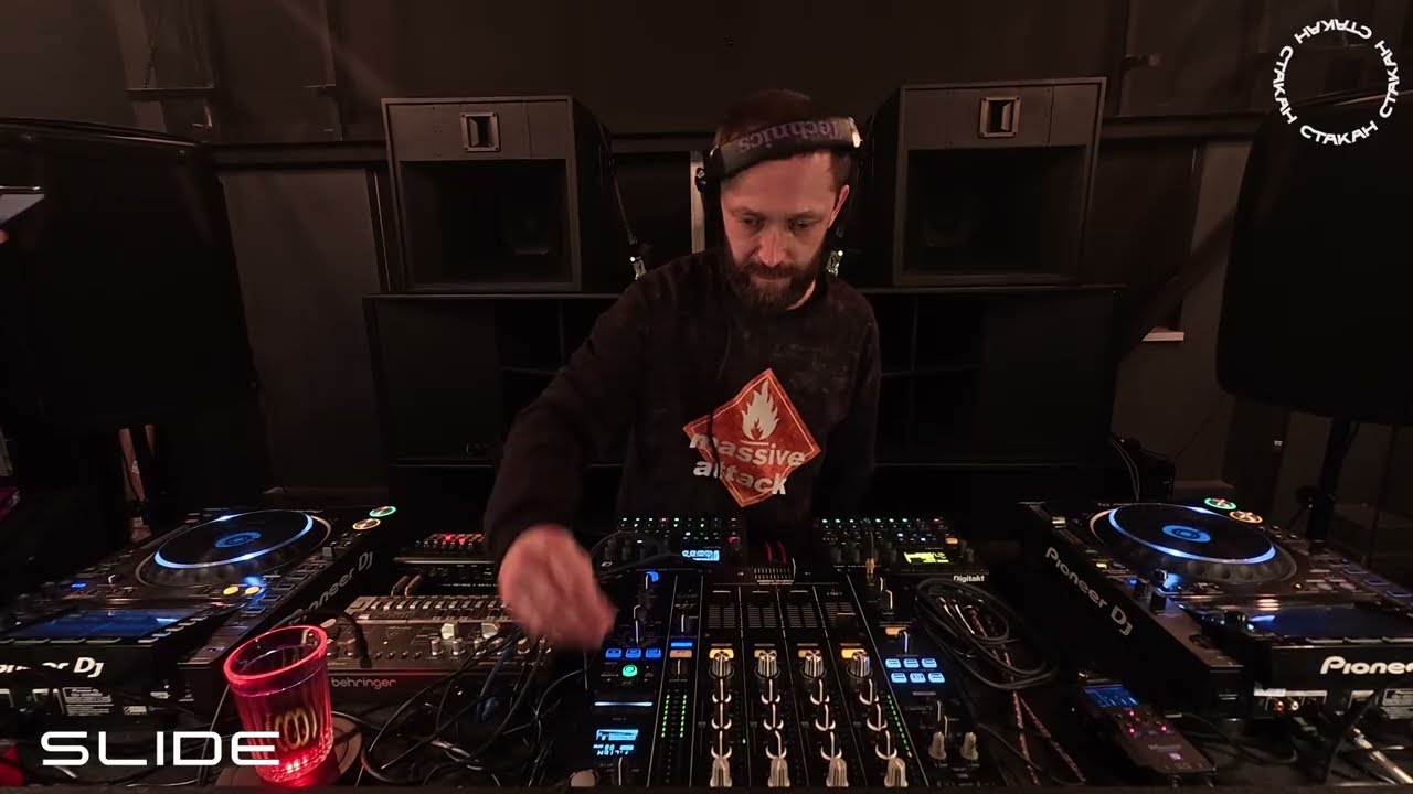 SLIDE | UFO | HYBRID LIVE | 125