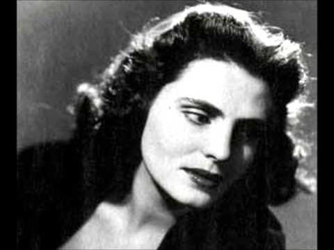 Amalia Rodrigues - Que Deus Me Perdoe