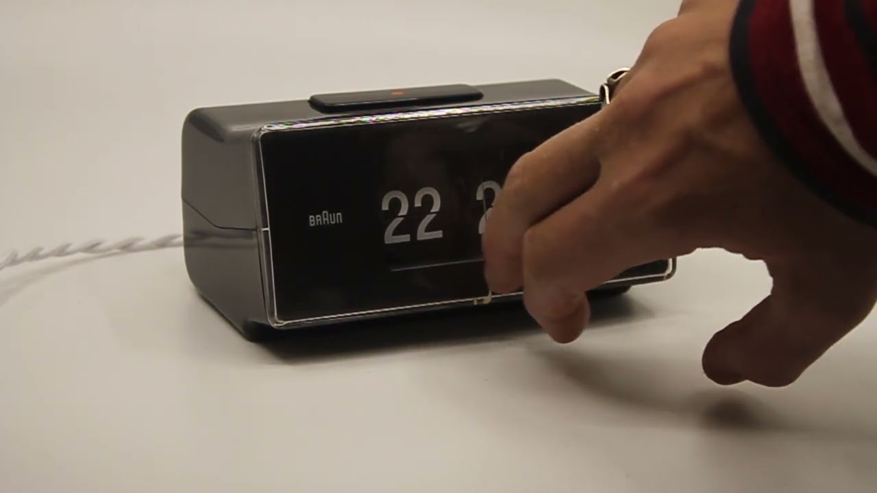 Braun UDW2 black flip-alarmclock