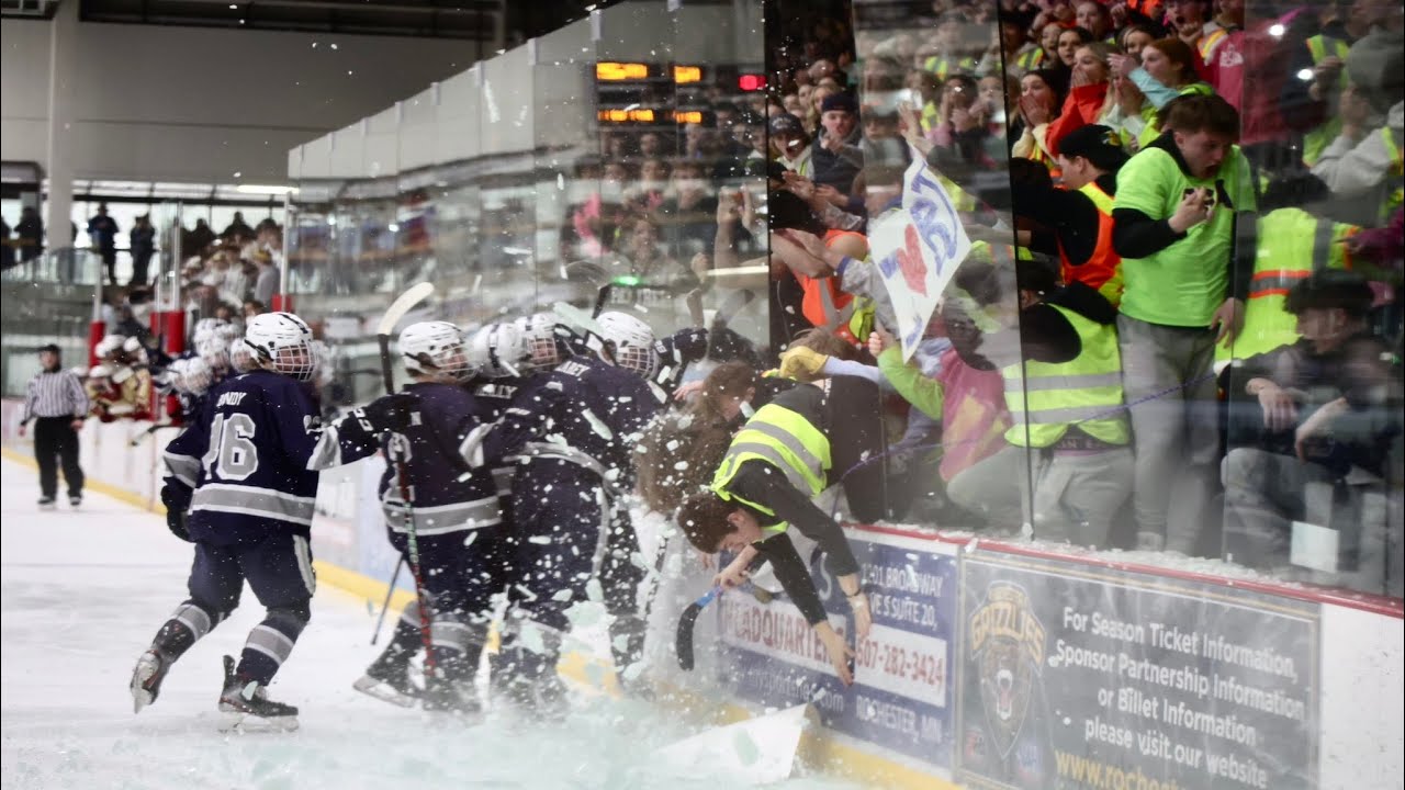 Когда разбивается стекло в хоккее