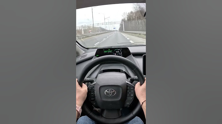 Toyota Prius V (XW60) 2.0 Hybrid Dynamic Force Plug-in 223HP 2024 Acceleration