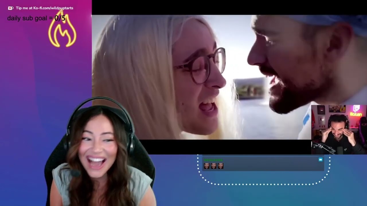 Pup reacciona a illojuan cantando traicionera con Spursito!