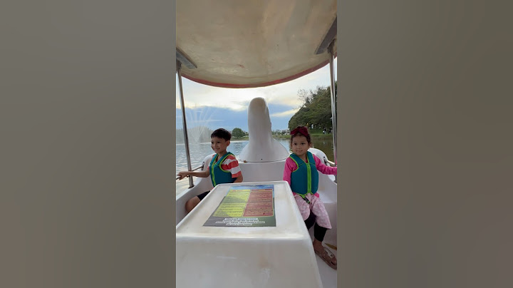 Bawa abang adik naik boat yang kena kayuh sendiri. Lenguh kaki mommy daddy haha