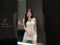 chica vietnamita linda bailando en mini vestido blanco #asiatica #vietnamita