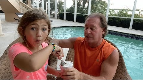 Dad & Daughter Reviews - Cookies & Cream Ice Cream Review - Van Leeuwen Ice Cream Company