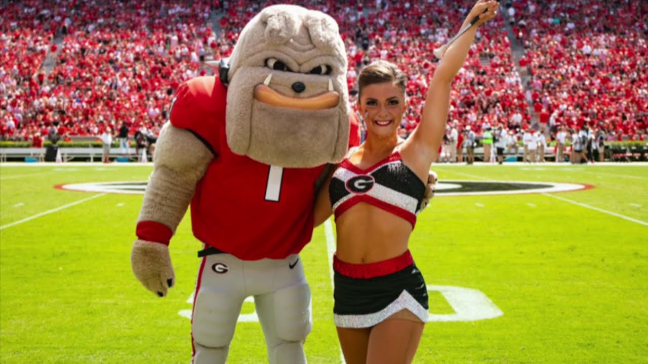 Braelynn Neely University of Feature Twirler YouTube