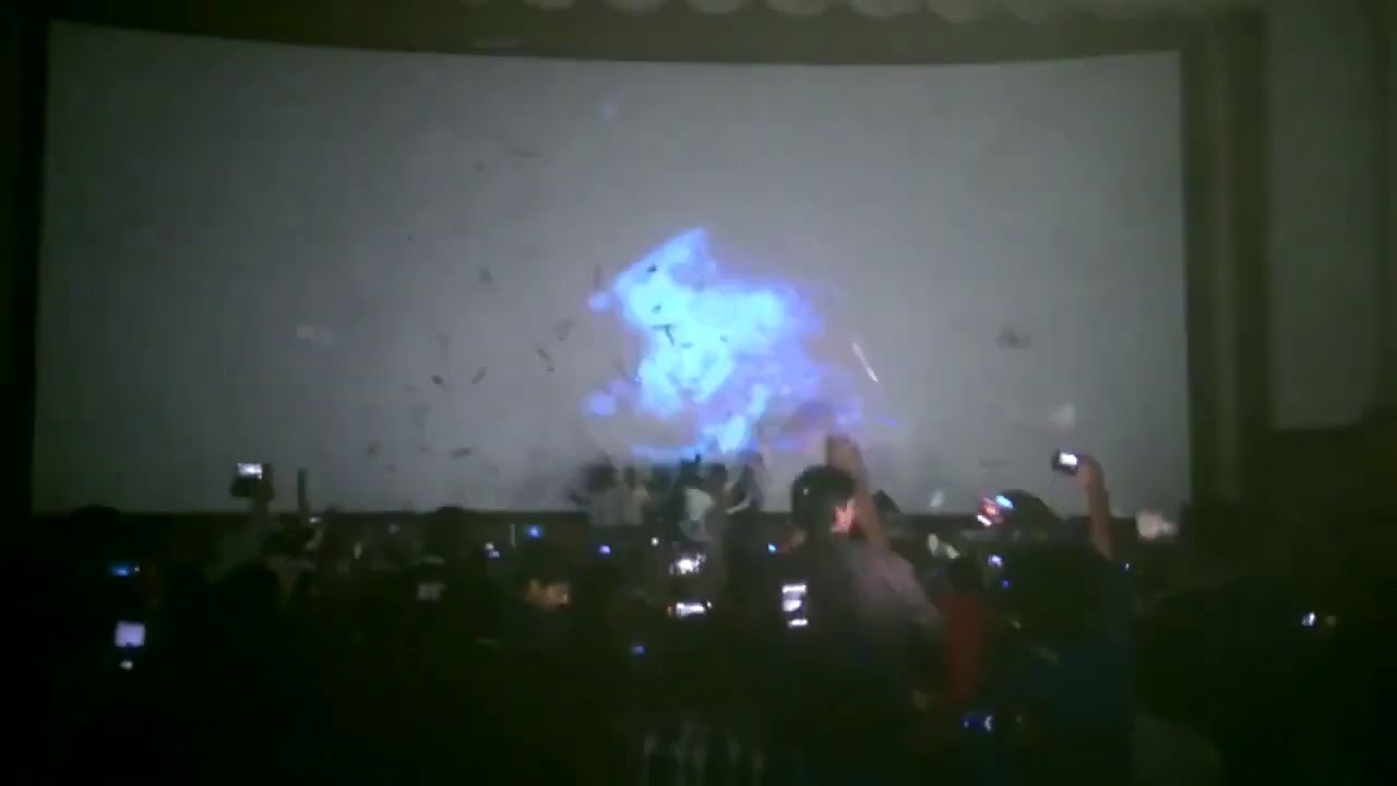 Power Star Pawan Kalyan Craze Gopala Gopala Pawan Kalyan Entrance Fans Hungama at Theatre