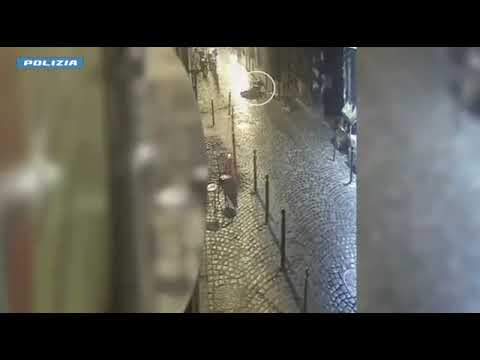 Video Napoli, aggressione al locale «Cala la pasta»: 6 arresti