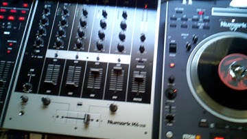 MY NUMARK V7s with serato itch.