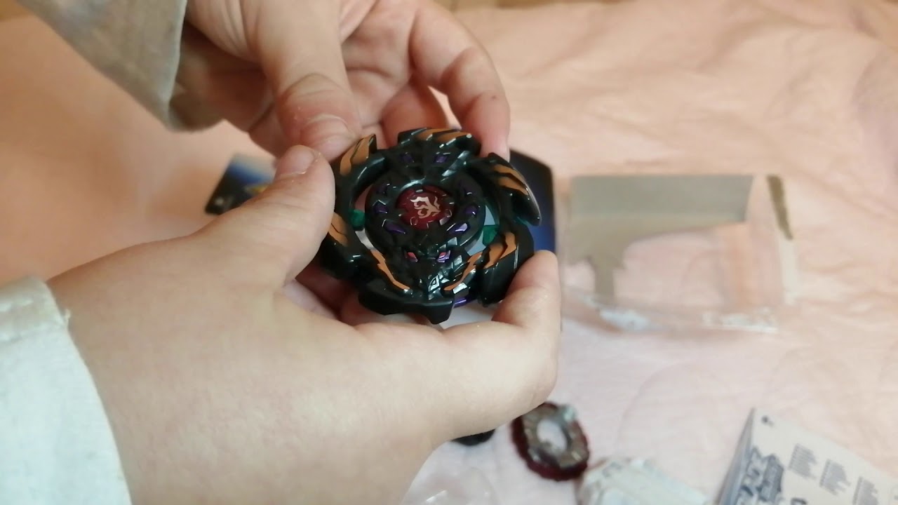 Beyblade burst evolution Balkesh B3 avec Salim YouTube
