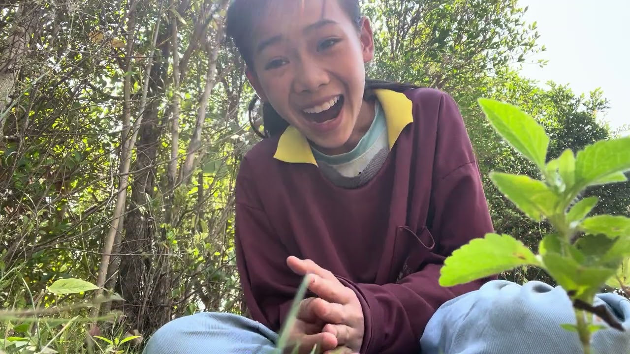 เมื่อน้องธิดาเราลืมเนื้อเพลงกะตีเนี่ยนไปจังซั่นล่ะ ￼￼￼😂