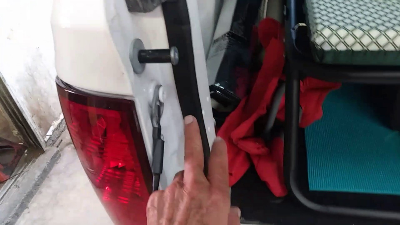 Lock Right Locker >> Truck Camper Top Tailgate Seal - YouTube Lock Right Locker >> Truck Camper Top Tailgate Seal - YouTube