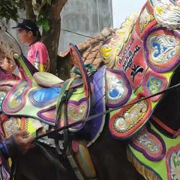 Kuda Renggong, Acara Khitanan di Desa Karamat Mulya Soreang.