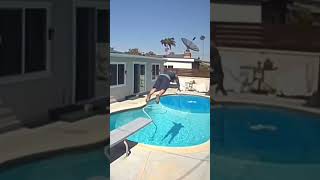 Amazon Delivery Driver Takes A Break🏊