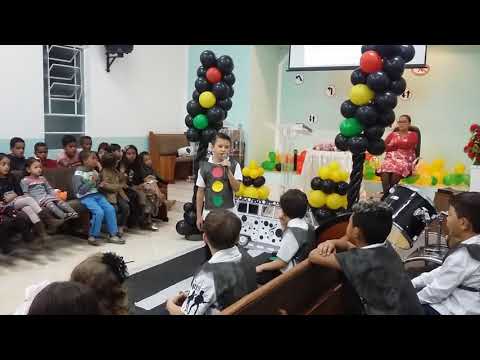 kauã Pablo canta  rap do abc ( yasmim Veríssimo )