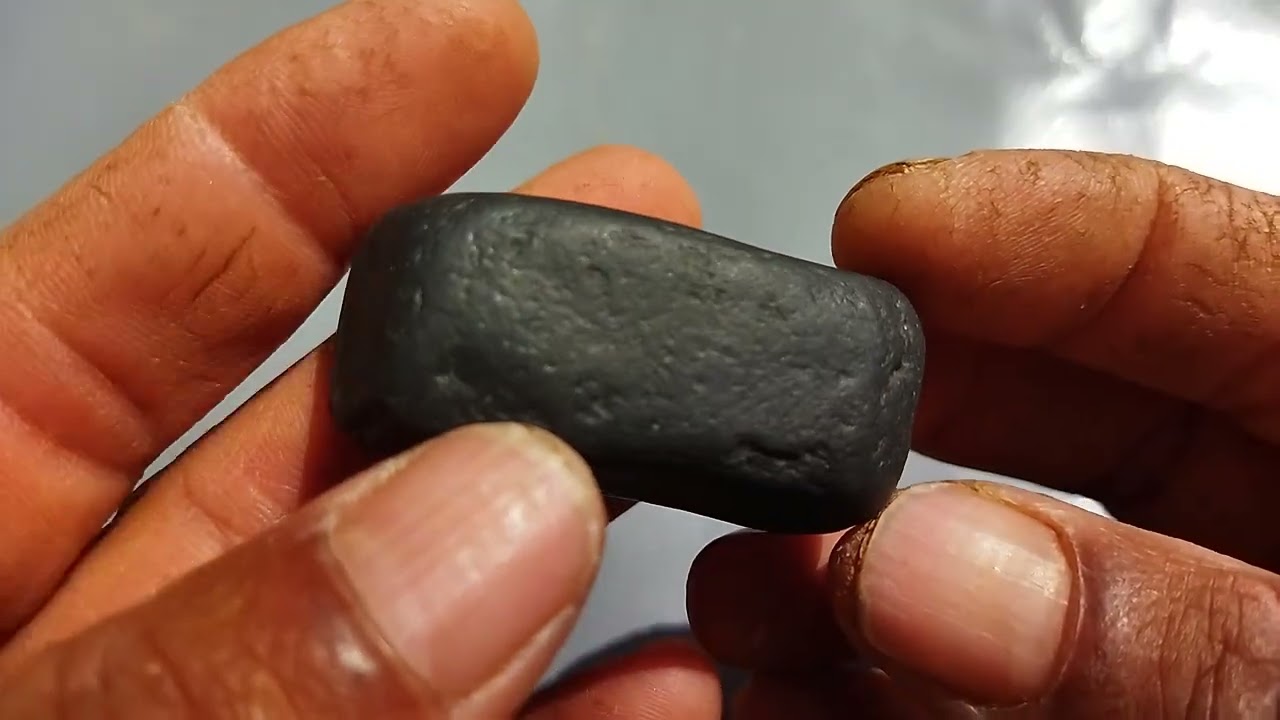 حجر كريم الماس اسود رقم 129