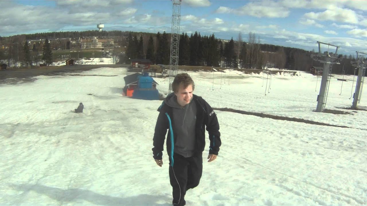 Bild från Kille krashar med hemmagjord skidstol!