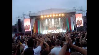 Gyllene Tider - Stockholm 23/7 - 2004 - En sten vid en sjö i en skog