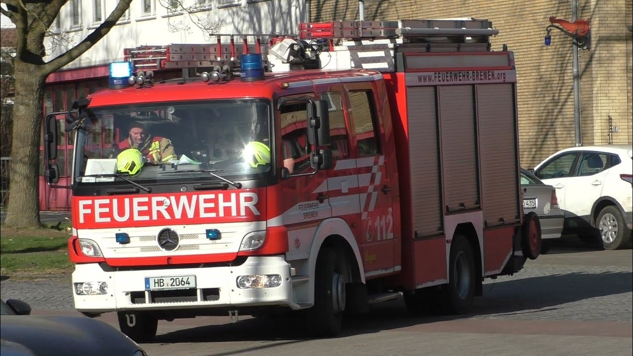 Wachausfahrt HLF 2/43-1 Feuerwehr Bremen Feuerwache 2