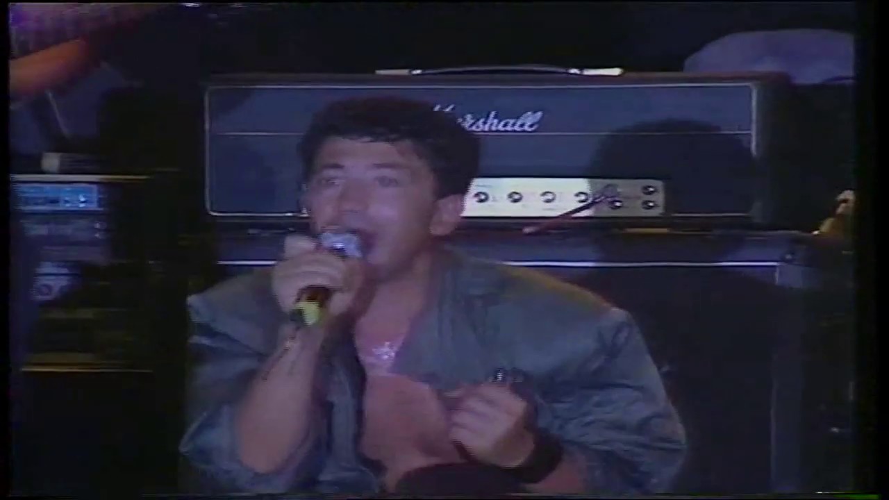 Edoardo Bennato - Vai Milano, vai Milano (Live 1987).