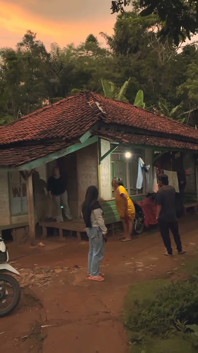 PUPUJIAN MENJELANG MAGHRIB DI PEDESAAN #pupujiansunda #perkampungan
