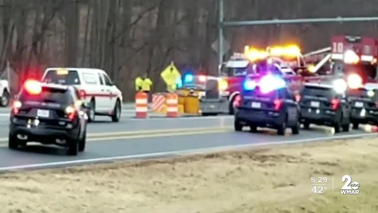 Multi-car crash in Howard County shuts down part of Route 32 - YouTube