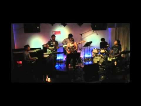 Darek Jackson's New Band: Insight-at Miles Cafe.avi