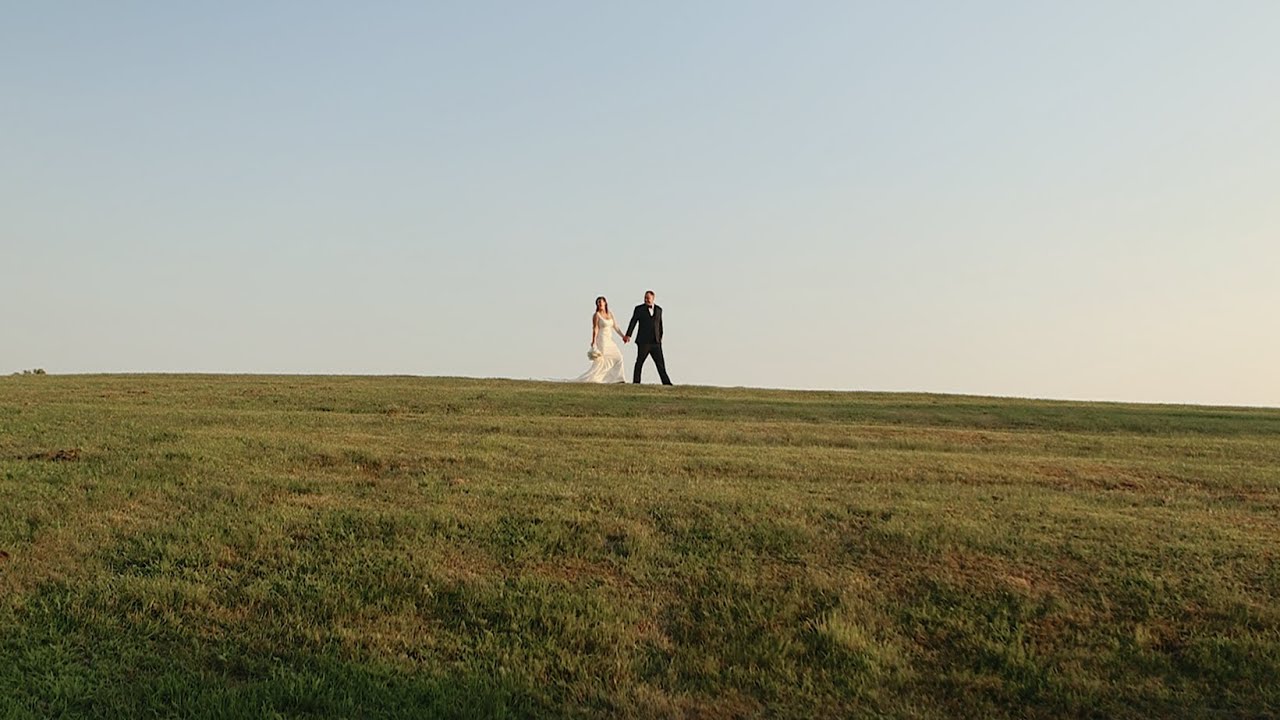 The Wedding Highlight of Jennifer & Kyle - Pelee Island Winery in Kingsville, ON