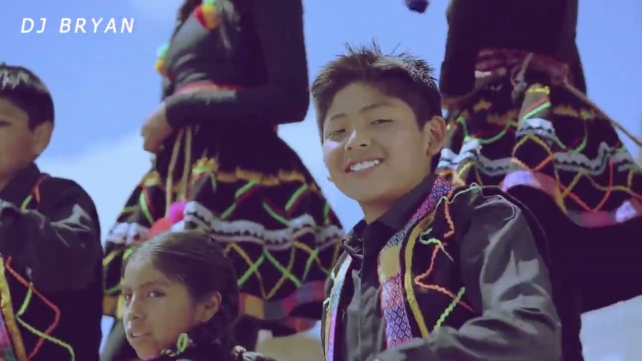 Mix  Feliz Navidad  Los K'ana Wawakuna