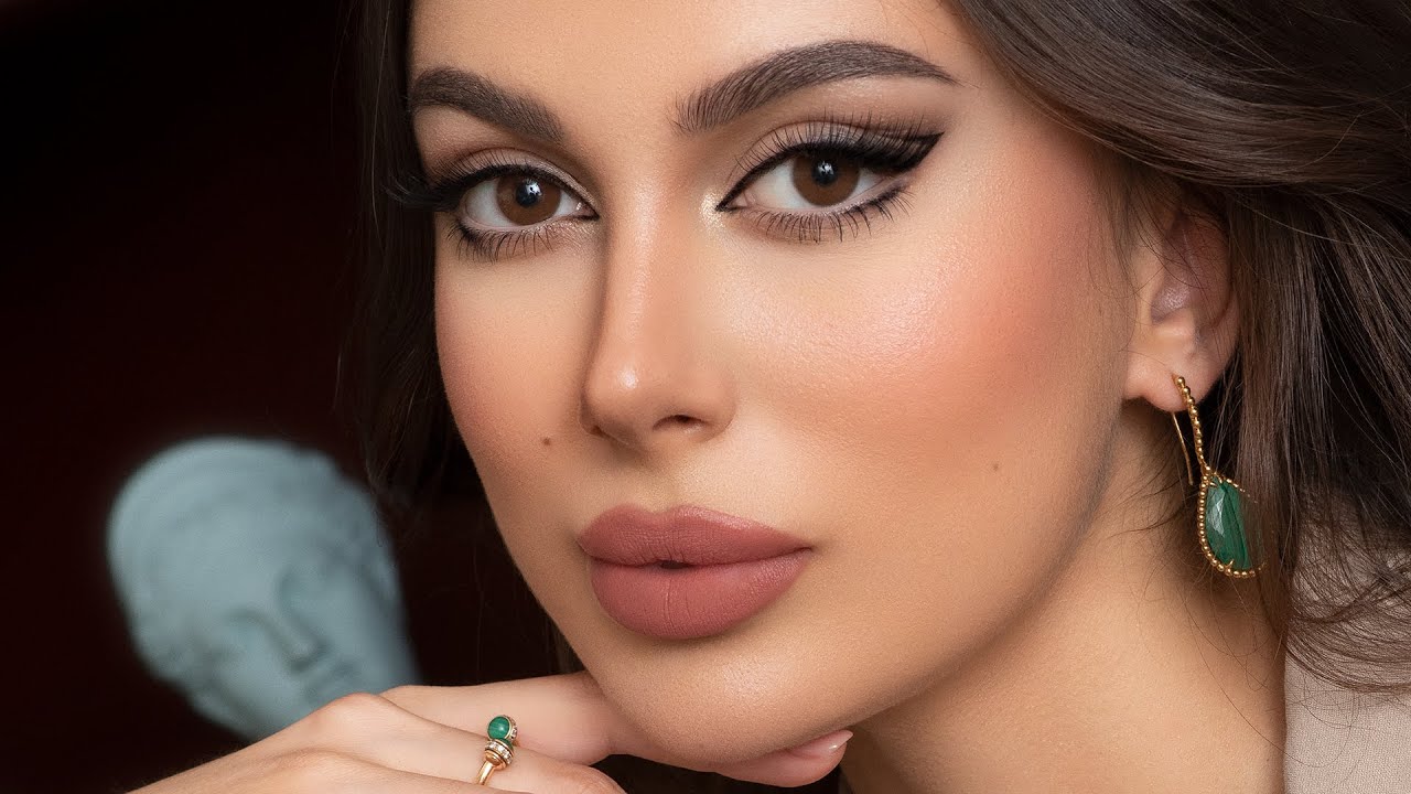 Simple Graphic Winged Eyeliner Tutorial | 🖤 آيلاينر مبتكر بخطوات بسيطة