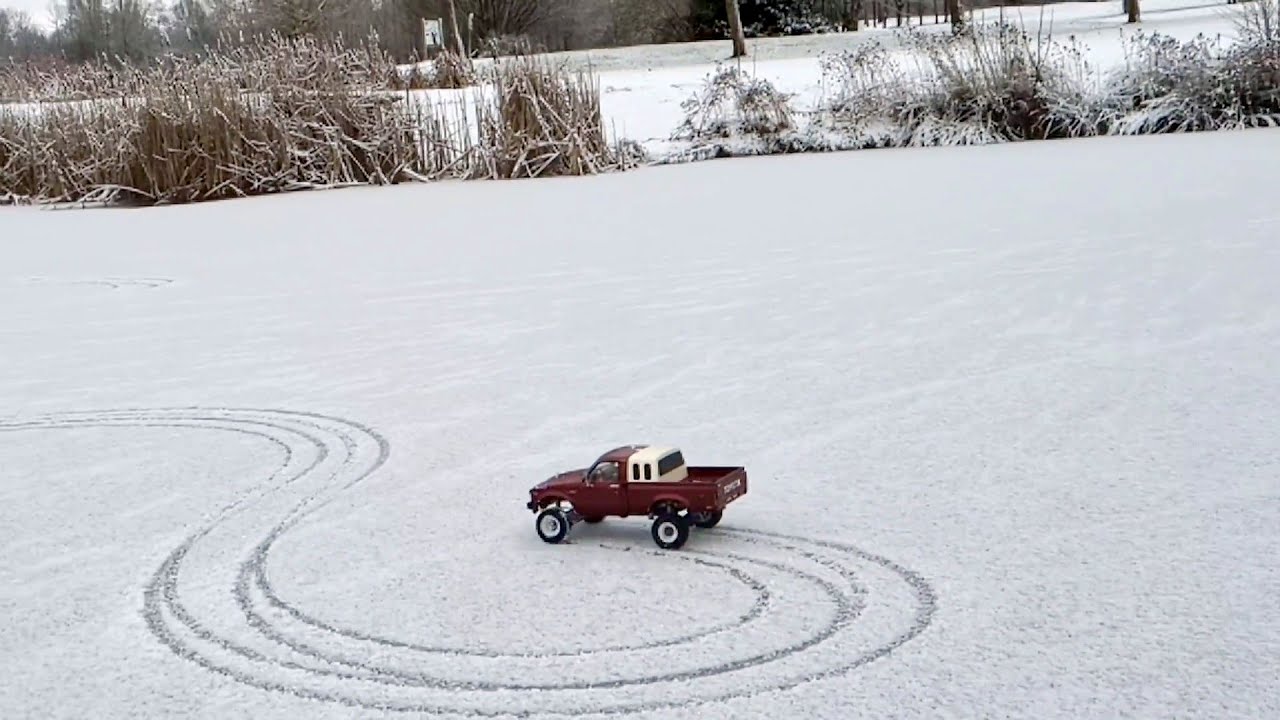 Drifting The Cars - The Frozen Lake Chronicles.