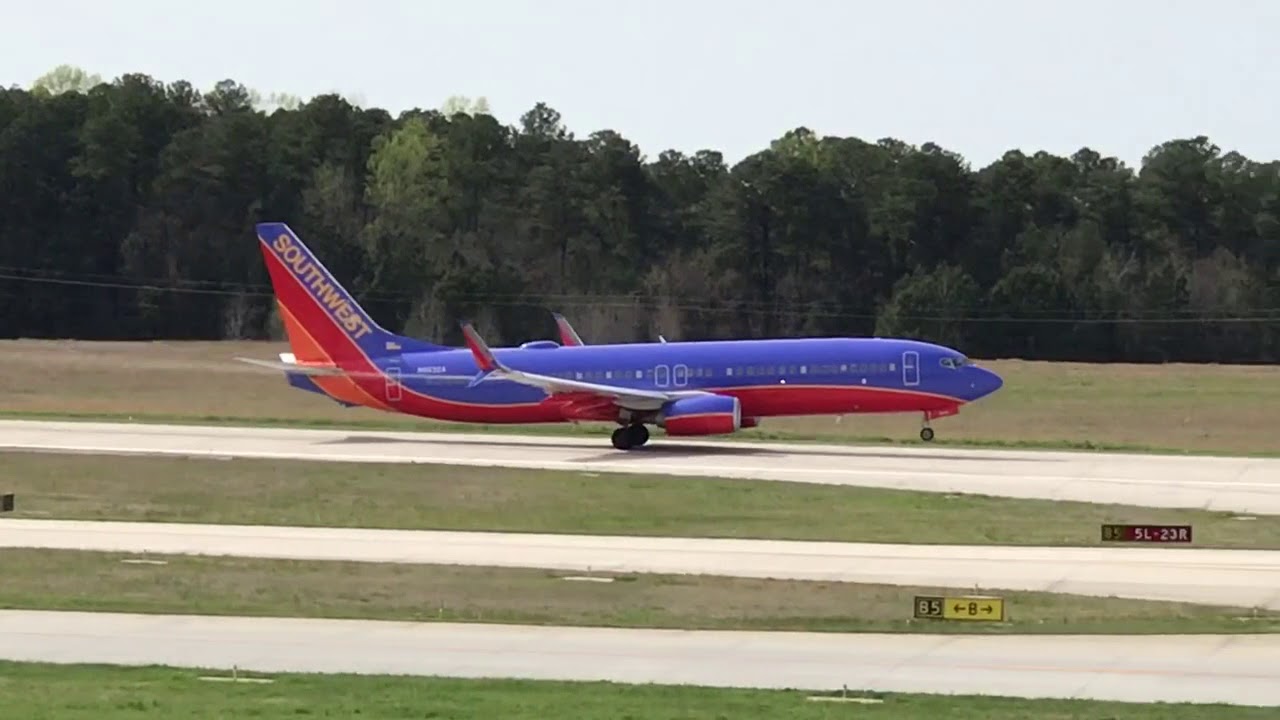 Southwest Airlines Boeing 737800 takeoff from RDU YouTube