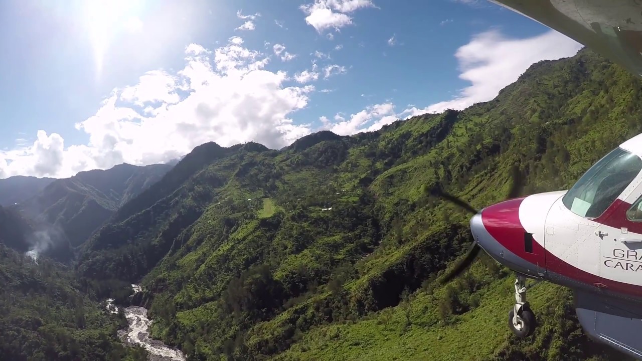 Cessna caravan landing in Anggruk